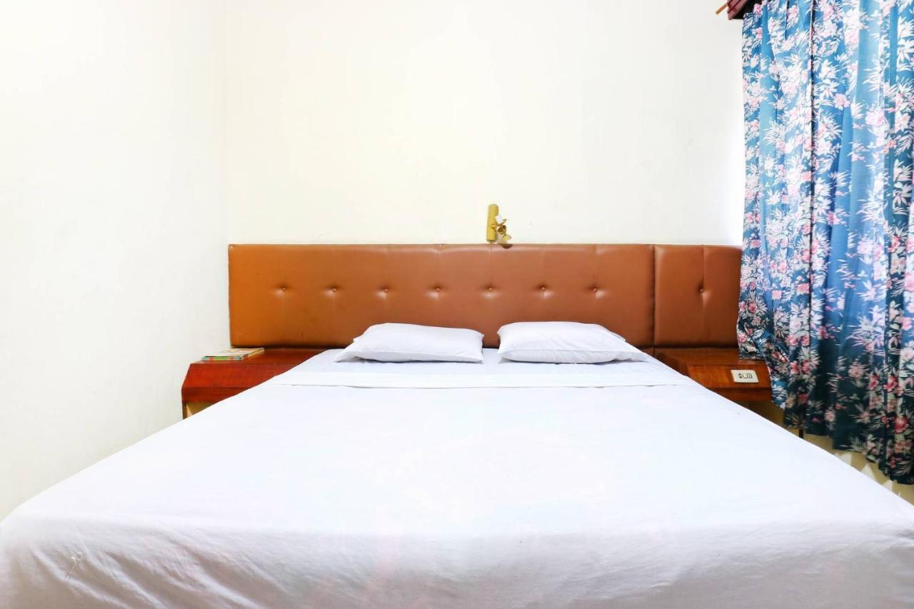 Lee Garden Hotel Medan Exterior photo