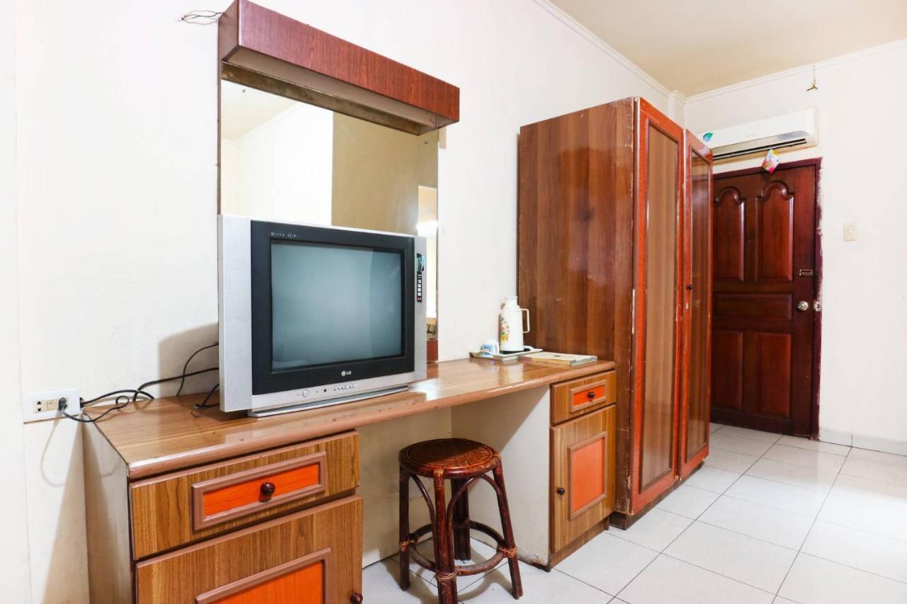 Lee Garden Hotel Medan Exterior photo
