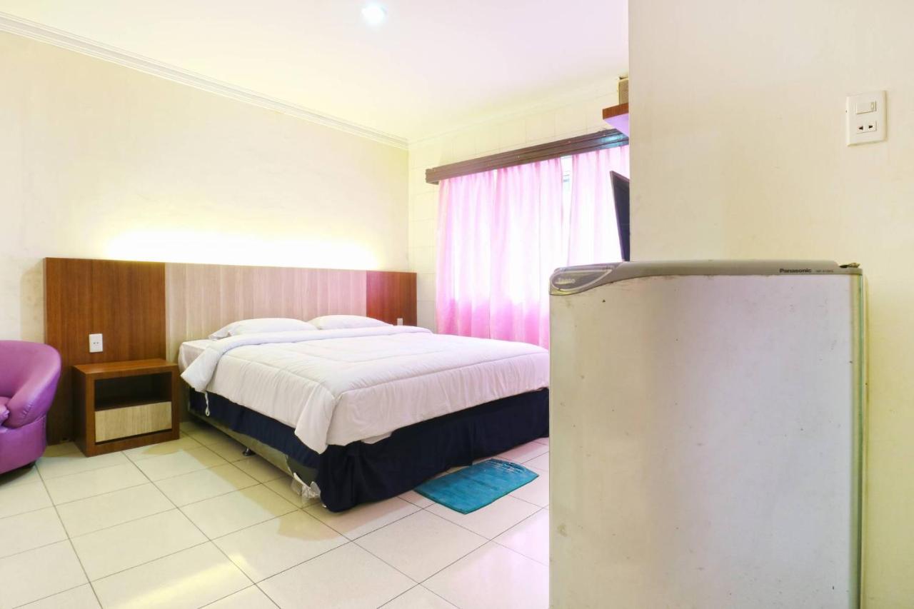 Lee Garden Hotel Medan Exterior photo